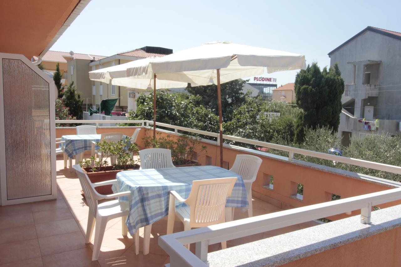 Studios&Rooms Fiesta Novalja Exterior foto